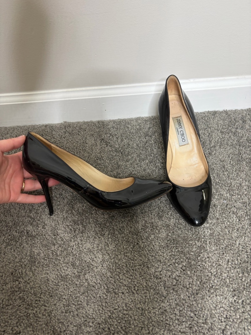 Jimmy Choo Black Patent Leather Pointed Toe Pumps 3inch low keel